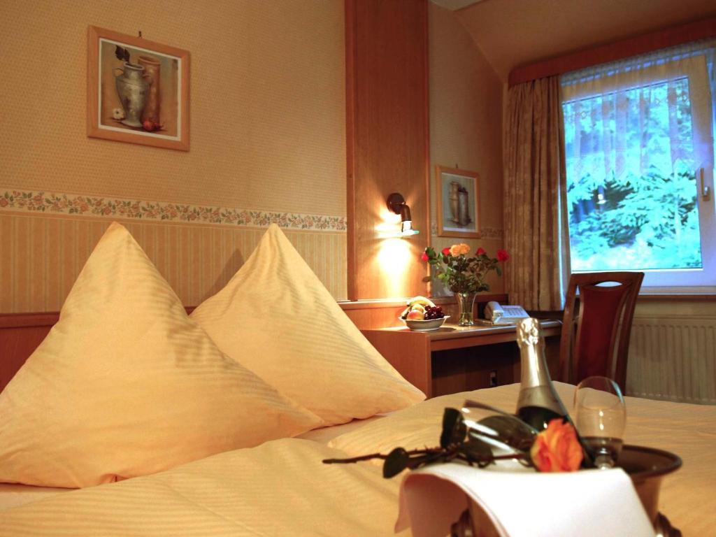 Hotel Weinschanke Rohdental Hessisch Oldendorf ห้อง รูปภาพ
